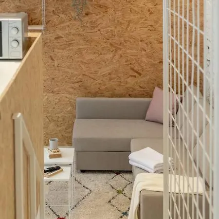 Scandinavian Loft Duplex -50sqm- Near Antonplatz Lägenhet *