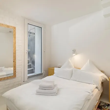 Scandinavian Loft Duplex -50sqm- Near Antonplatz 公寓 *