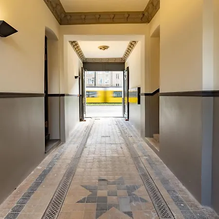 Scandinavian Loft Duplex -50sqm- Near Antonplatz 公寓 *