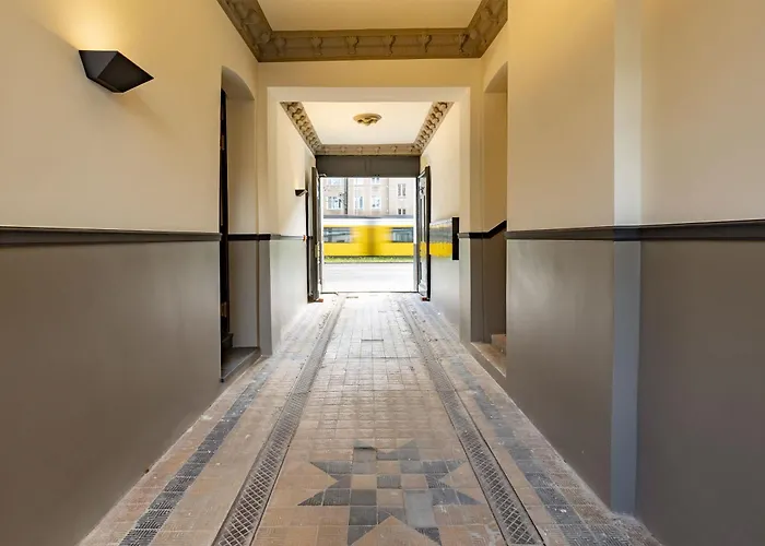 Scandinavian Loft Duplex -50sqm- Near Antonplatz アパート *