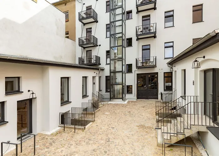 Scandinavian Loft Duplex -50sqm- Near Antonplatz * Berlijn